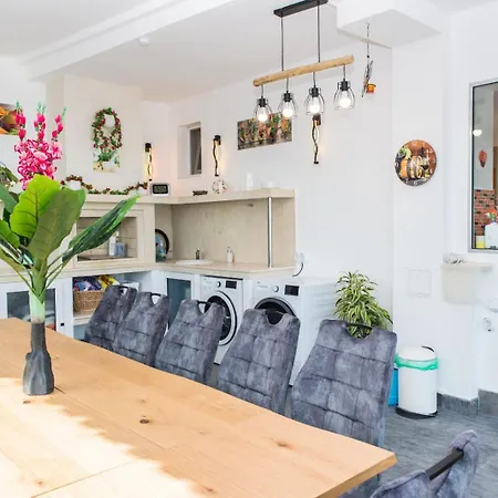 Feriehus Kuni - Salty Pool & Panorama